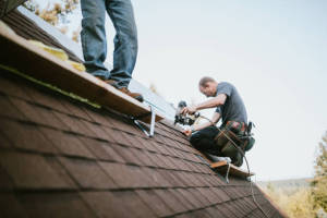 Find Roofers in Colonial Heights City County